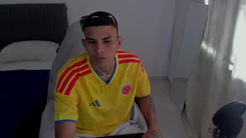 Snapshot of masters_latins chatting on 06-27-26, 09:09 masters_latins online show from 06-27-26, 09:09