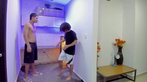 Snapshot of masters_sexx chatting on 01-25-25, 11:44 Team Cris Darwin- Fernando- Stiven- David online show from 01-25-25, 11:44