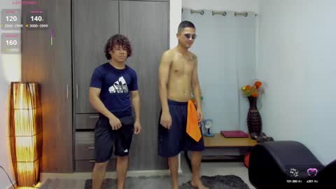 Snapshot of masters_sexx chatting on 02-04-25, 11:27 Team Cris Darwin- Fernando- Stiven- David online show from 02-04-25, 11:27