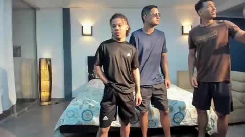 Snapshot of masters_sexx chatting on 02-23-25, 11:44 Team Cris Darwin- Fernando- Stiven- David online show from 02-23-25, 11:44