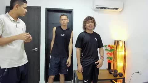 Snapshot of masters_sexx chatting on 03-09-25, 11:36 Team Cris Darwin- Fernando- Stiven- David online show from 03-09-25, 11:36