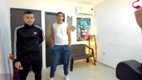 Snapshot of masters_sexx chatting on 11-15-25, 11:29 Team Cris Darwin- Fernando- Stiven- David online show from 11-15-25, 11:29