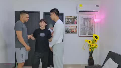 Team Cris Darwin- Fernando- Stiven- David online show from 05-22-26, 11:16