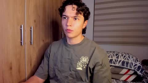 mastrangelo_x online show from 12-19-25, 04:19