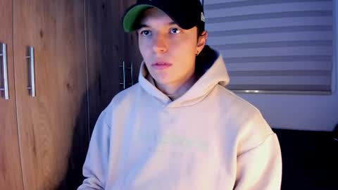 mastrangelo_x online show from 07-17-26, 02:40