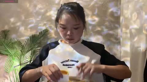 Snapshot of masubaby chatting on 09-21-25, 08:05 SuSu online show from 09-21-25, 08:05