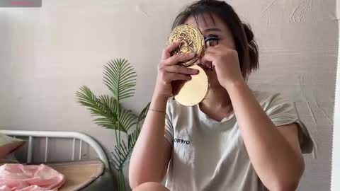 Snapshot of masubaby chatting on 10-01-25, 02:39 SuSu online show from 10-01-25, 02:39