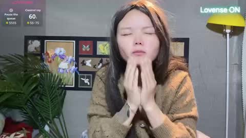 SuSu online show from 03-12-26, 06:19