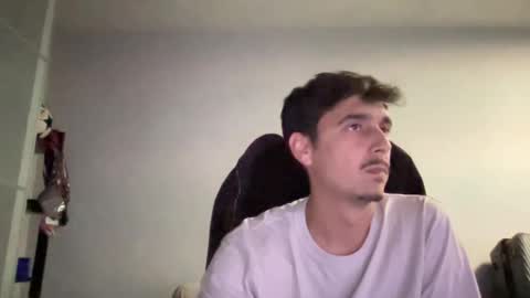 Snapshot of matahavi chatting on 02-21-25, 05:31 Aaron online show from 02-21-25, 05:31