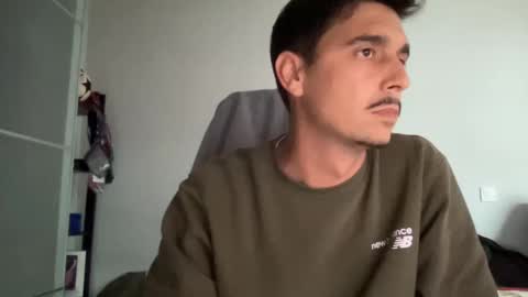 Snapshot of matahavi chatting on 03-11-25, 04:40 Aaron online show from 03-11-25, 04:40