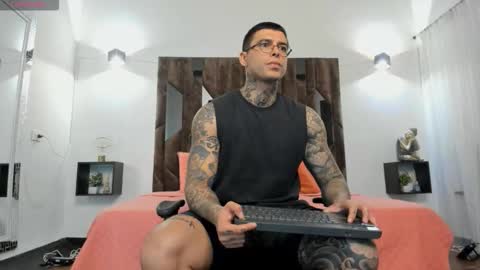 mateo_dilucajs1 online show from 11-17-25, 10:10