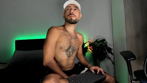 Mateo Baer online show from 01-18-26, 03:32