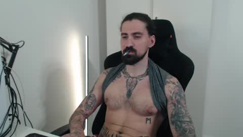 Snapshot of mateohalifa chatting on 05-14-26, 12:45 mateohalifa online show from 05-14-26, 12:45