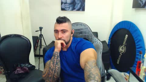 Snapshot of mateosexyhot22 chatting on 06-06-26, 06:12 Mateo online show from 06-06-26, 06:12
