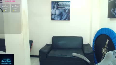 Snapshot of mateosexyhot22 chatting on 06-19-26, 06:23 Mateo online show from 06-19-26, 06:23