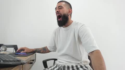 Matheus     online show from 12-17-24, 05:26