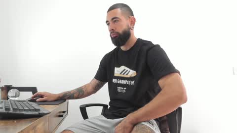 Matheus     online show from 01-30-25, 03:29