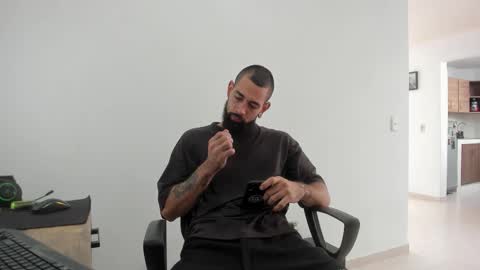 Matheus     online show from 09-16-25, 02:40