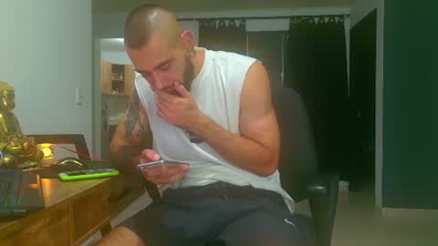 Snapshot of matheusbeard2 chatting on 06-27-26, 02:38 Matheus online show from 06-27-26, 02:38
