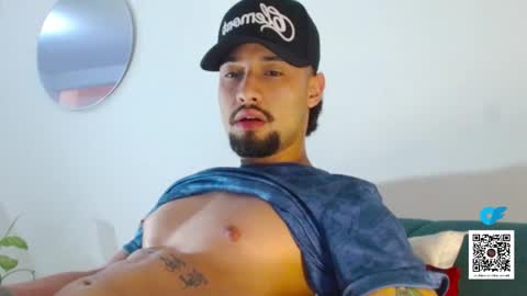 STRURIBE ON INSTAGRAM online show from 12-14-25, 03:06