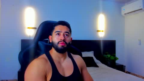 Mathew Flintt  online show from 04-12-26, 01:54