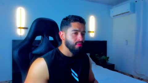 Snapshot of mathew_flintt chatting on 06-17-26, 10:00 Mathew Flintt online show from 06-17-26, 10:00