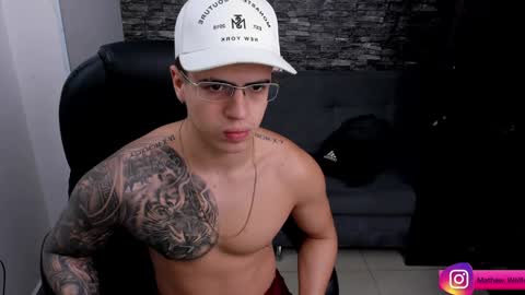 Mathew Independent model online show from 02-05-25, 04:14