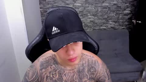 Snapshot of mathew_wolf4 chatting on 06-18-26, 11:20 Mathew Independent model online show from 06-18-26, 11:20
