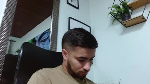 Snapshot of mathews_colton1 chatting on 02-14-25, 11:42 Mathews online show from 02-14-25, 11:42