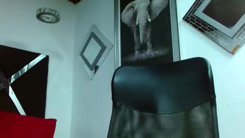 Snapshot of mathews_colton1 chatting on 11-05-25, 11:54 Mathews online show from 11-05-25, 11:54