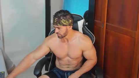 Snapshot of mathews_smith chatting on 10-17-25, 11:57 mathews_smith online show from 10-17-25, 11:57