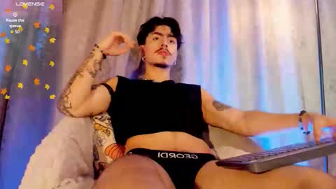 Snapshot of mathewth chatting on 12-13-25, 11:54 Mathew online show from 12-13-25, 11:54