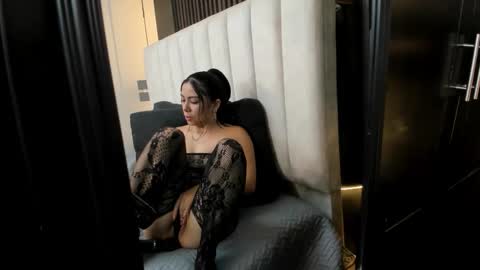 mathilda_liz online show from 04-18-26, 01:37
