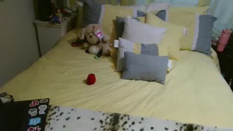 mathislauraashley2023 online show from 06-05-26, 06:57