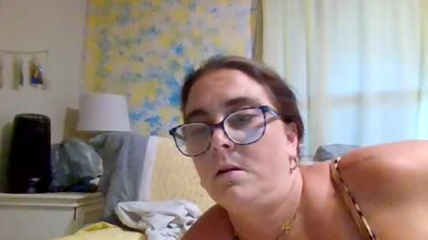 mathislauraashley2023 online show from 06-23-26, 09:57