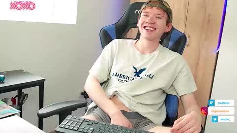 Alejandro Alex online show from 10-28-25, 03:25