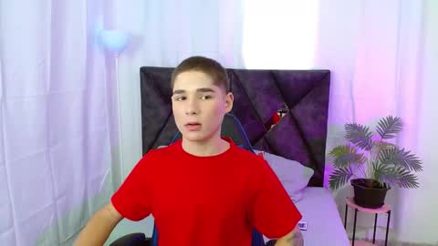 Snapshot of matiii18 chatting on 09-10-25, 01:11 Mati online show from 09-10-25, 01:11