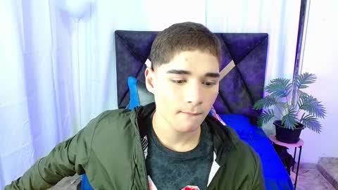 Snapshot of matiii18 chatting on 10-27-25, 02:10 Mati online show from 10-27-25, 02:10