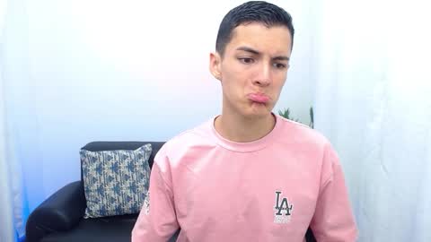 Matias online show from 12-17-25, 02:01