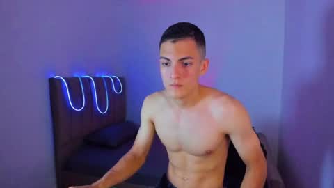 Matias online show from 07-18-26, 04:44