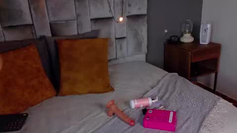 Snapshot of matildataylor__ chatting on 07-08-26, 02:49 Matilda online show from 07-08-26, 02:49