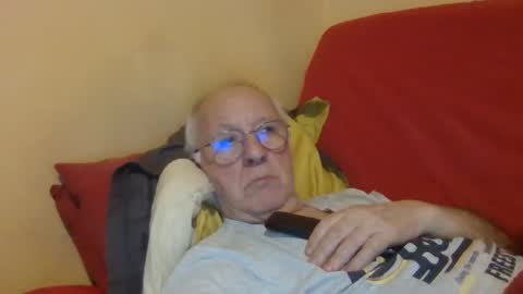 Snapshot of matricule4246 chatting on 03-08-25, 07:31 joyaam79 online show from 03-08-25, 07:31