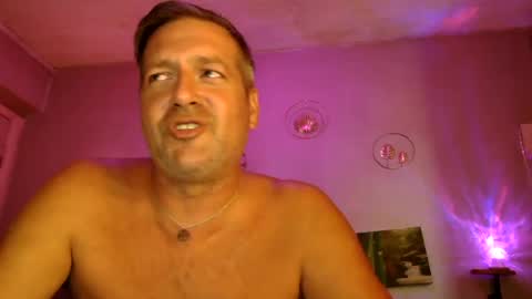 Snapshot of matrike1 chatting on 07-07-26, 02:43 matrike1 online show from 07-07-26, 02:43