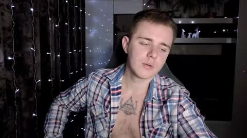 Snapshot of matt_aniston chatting on 12-26-24, 02:59 Matt online show from 12-26-24, 02:59