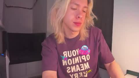 Matt online show from 03-06-25, 01:16