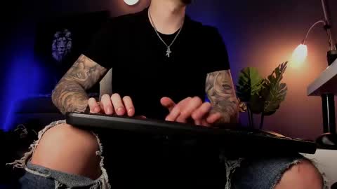 Matt online show from 04-18-26, 08:07