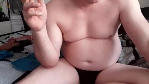 Snapshot of matten80 chatting on 02-19-26, 09:16 matten80 online show from 02-19-26, 09:16