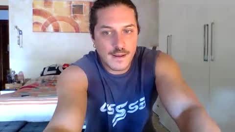 Snapshot of matteushh87 chatting on 10-15-25, 09:31 matteushh87 online show from 10-15-25, 09:31