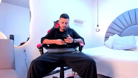 Matthew online show from 03-04-26, 05:57