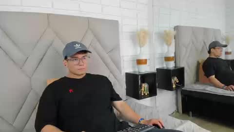 Snapshot of matthewfire1 chatting on 09-20-25, 02:18 matthew online show from 09-20-25, 02:18